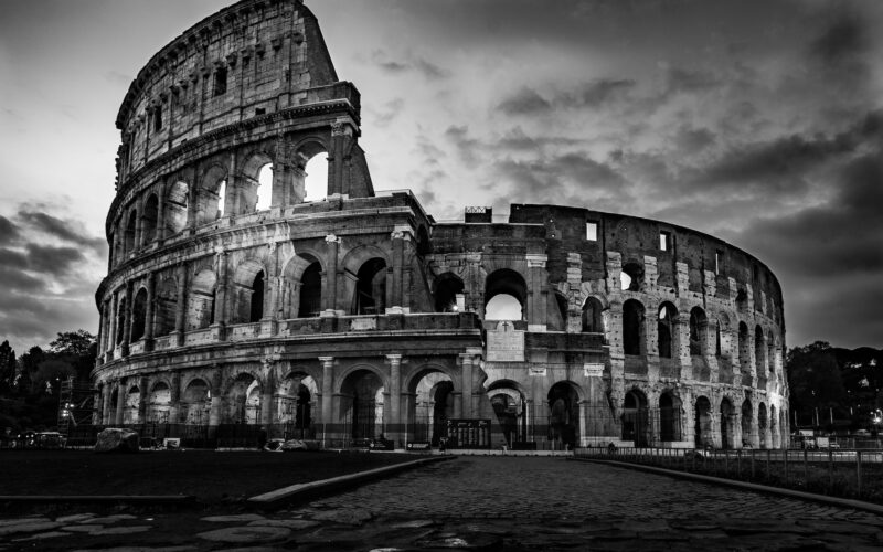 Gladiatorspelet: Kamp för Överlevnad och Underhållning i det Antika Rom